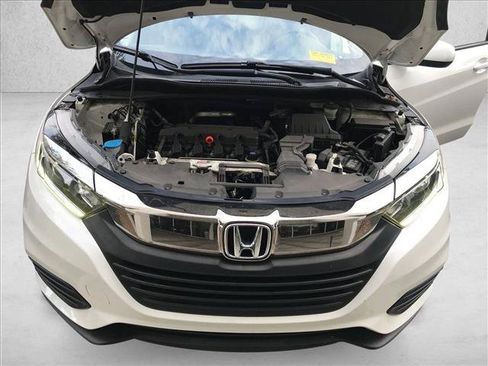 Used 2021 Honda HR-V LX image 18
