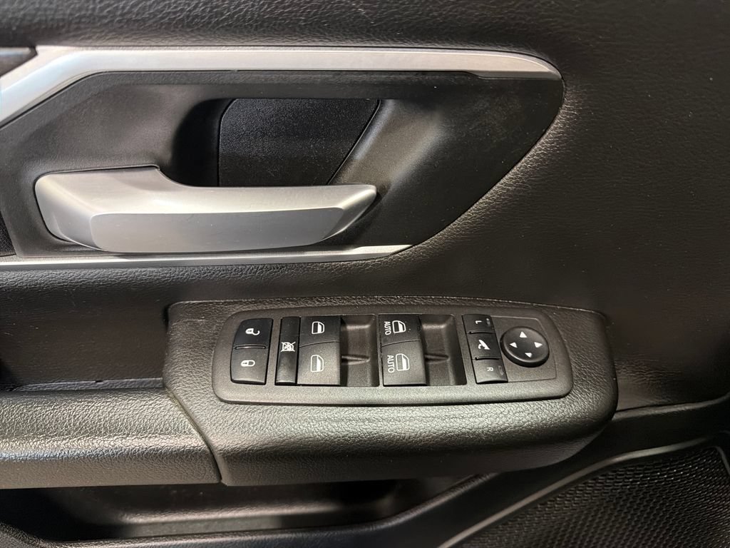 Used 2023 RAM 1500 Big Horn AWD/4WD image 15