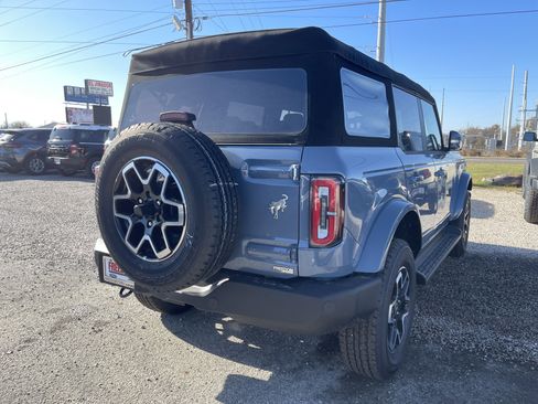New 2025 Ford Bronco Outer Banks image 4