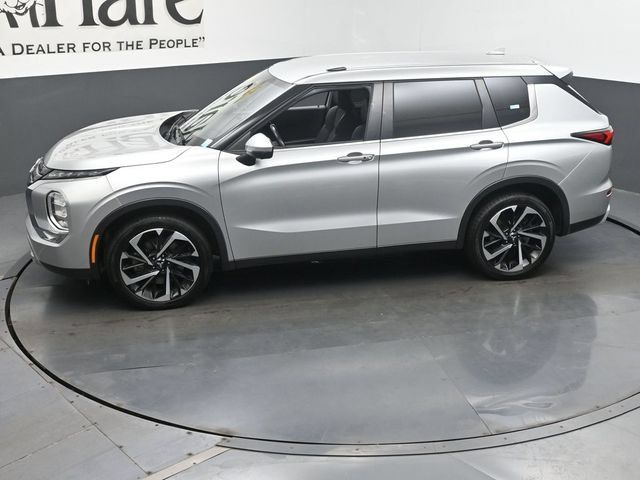 Used 2024 Mitsubishi Outlander SE FWD image 64