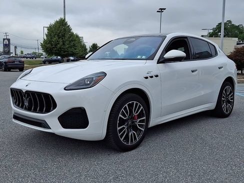 Certified 2024 Maserati Grecale Modena AWD/4WD image 3