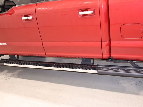 Used 2020 Ford F250 Lariat w/ Lariat Ultimate Package AWD/4WD image 47
