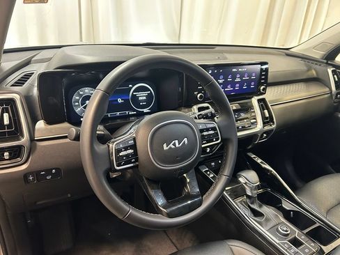 Used 2023 Kia Sorento SX FWD image 2