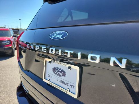 New 2026 Ford Expedition Max Platinum AWD/4WD image 8