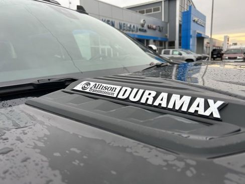 Used 2022 Chevrolet Silverado 3500 High Country w/ Technology Package image 18