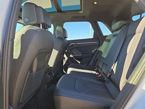 Certified 2025 Audi Q3 2.0T Premium w/ Convenience Package image 13