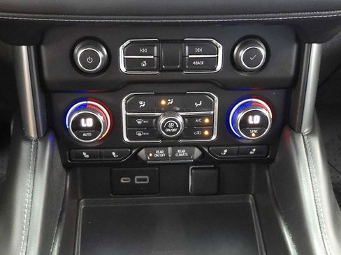 Certified 2022 Chevrolet Tahoe Z71 w/ Luxury Package image 19