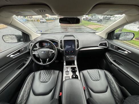 Used 2024 Ford Edge Titanium AWD/4WD image 23