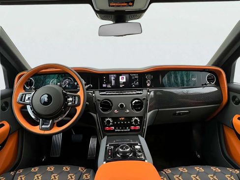 Certified 2025 Rolls-Royce Cullinan Black Badge AWD/4WD image 4