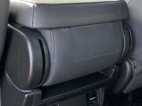 Used 2024 Chevrolet Silverado 2500 LT image 23