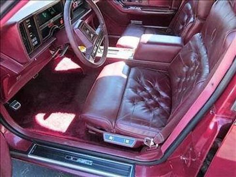 Used 1989 Cadillac Seville image 4