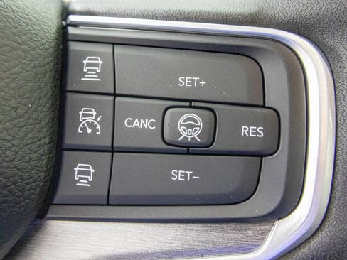 New 2026 Jeep Grand Wagoneer 4WD w/ Premium Group I image 32