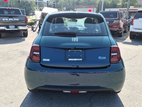 New 2026 FIAT 500 e w/ Comfort Group FWD image 5