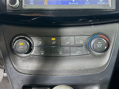 Used 2019 Nissan Sentra S image 23