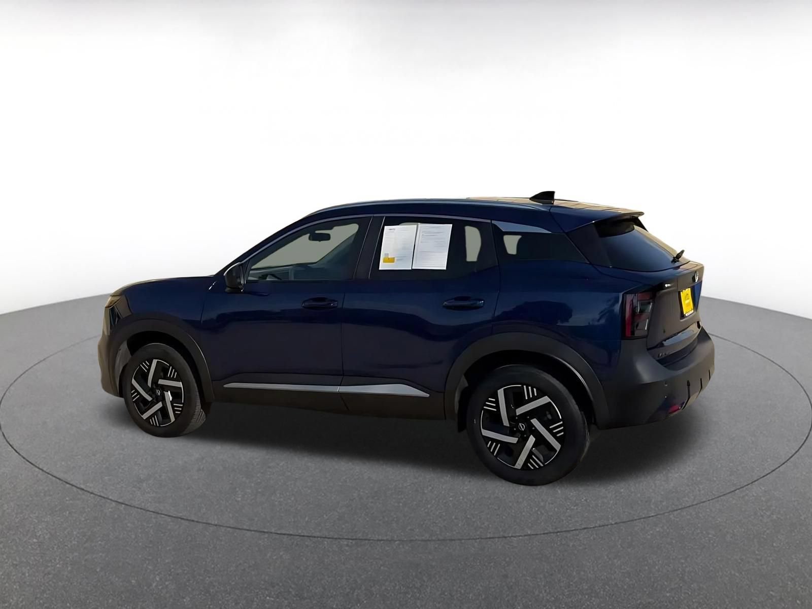 Used 2026 Nissan Kicks SV FWD image 9