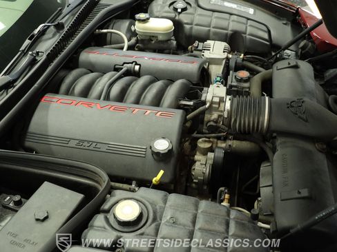 Used 2003 Chevrolet Corvette Coupe w/ Preferred Equipment Group RWD image 32