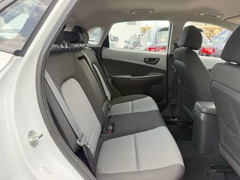 Used 2019 Hyundai Kona SE FWD image 28
