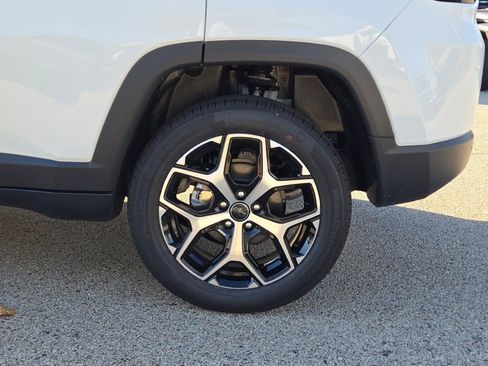 New 2026 Jeep Compass Limited image 15