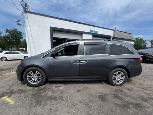 Used 2012 Honda Odyssey EX image 3