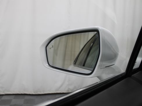 Certified 2023 Lincoln Nautilus Reserve w/ Equipment Group 201A image 12