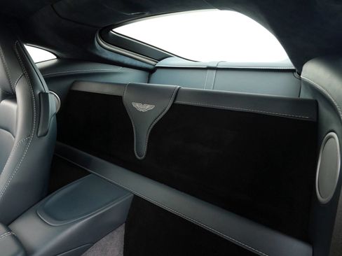 Used 2020 Aston Martin V8 Vantage Coupe RWD image 18