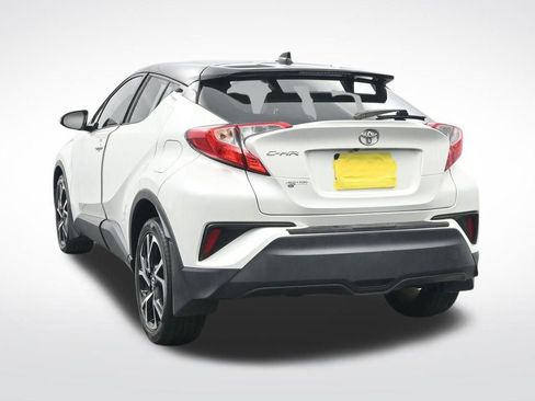 Used 2019 Toyota C-HR XLE image 9