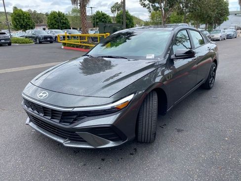 Certified 2026 Hyundai Elantra Sport image 6