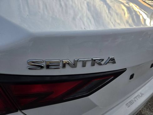 Used 2024 Nissan Sentra SV FWD image 10