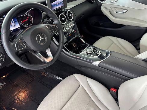Used 2018 Mercedes-Benz C 300 Sedan image 4