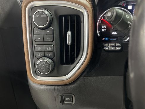 Used 2021 Chevrolet Silverado 1500 High Country w/ Safety Package II image 33