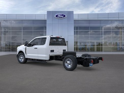 New 2025 Ford F350 XL RWD image 4