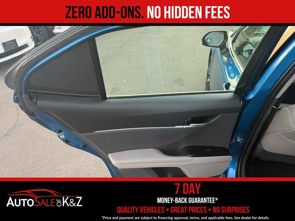 Used 2018 Toyota Camry SE FWD image 23