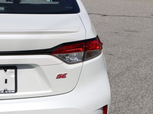 Used 2024 Toyota Corolla SE FWD image 7