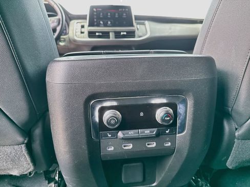 Used 2023 GMC Yukon XL AT4 AWD/4WD image 24