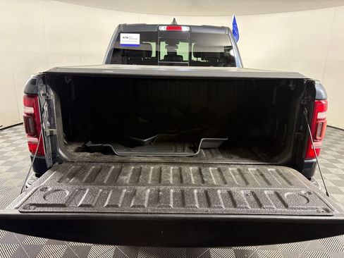 Used 2019 RAM 1500 Laramie AWD/4WD image 31