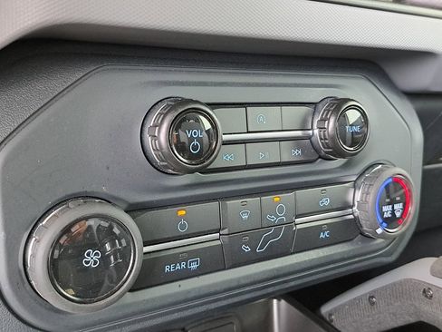 Used 2022 Ford Bronco Big Bend image 15