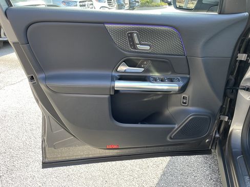 Certified 2025 Mercedes-Benz GLA 250 image 16