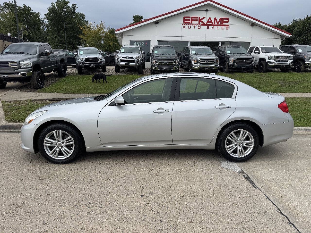 Used 2012 INFINITI G37 x Sedan w/ Premium Pkg AWD/4WD image 2