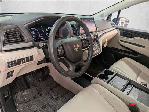 Used 2026 Honda Odyssey EX-L image 13