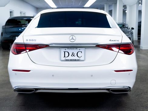 Used 2023 Mercedes-Benz S 580 4MATIC Sedan image 5