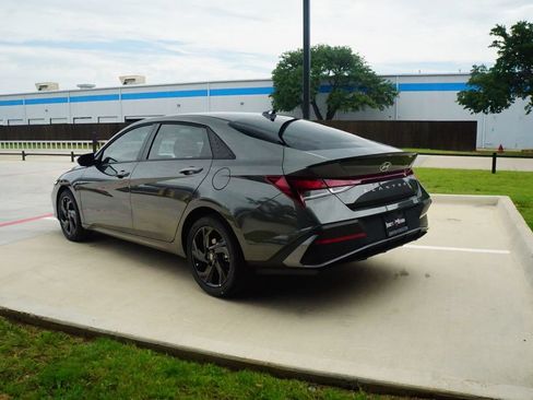 New 2026 Hyundai Elantra Sport FWD image 5