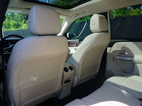 Certified 2023 Mercedes-Benz GLB 250 image 15