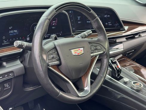 Certified 2021 Cadillac Escalade Premium Luxury Platinum image 19