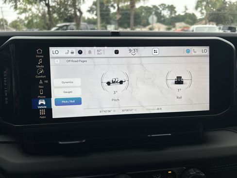 New 2025 Jeep Gladiator Sport image 18