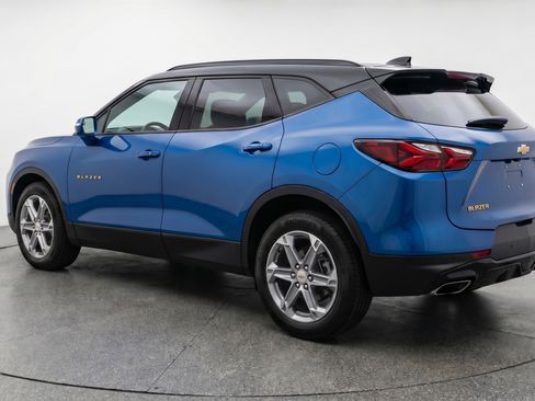 Used 2025 Chevrolet Blazer LT FWD image 6