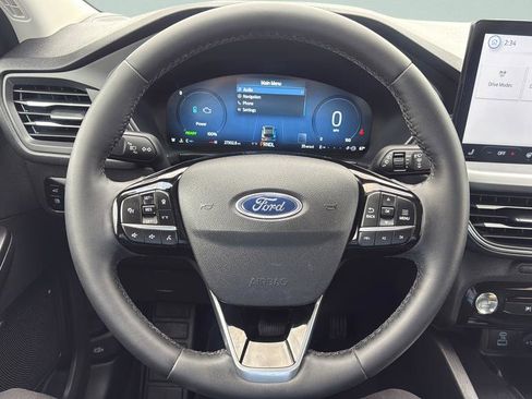 Certified 2023 Ford Escape Platinum AWD/4WD image 18
