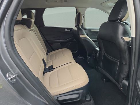 Used 2021 Ford Escape SEL image 24