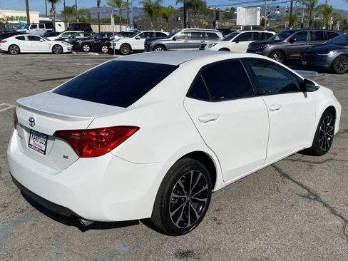 Used 2017 Toyota Corolla SE image 6