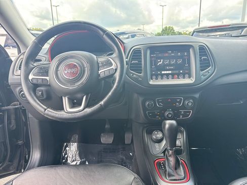 Used 2018 Jeep Compass Trailhawk w/ Leather Interior Group AWD/4WD image 15