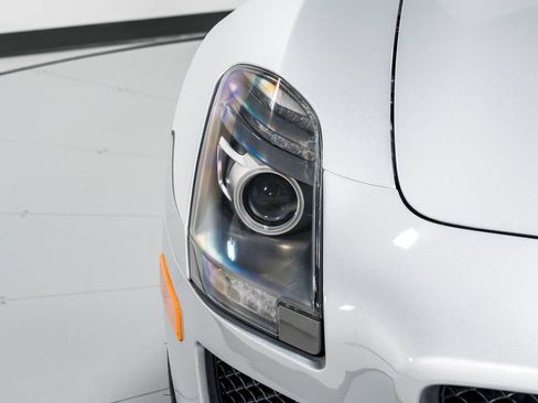 Used 2011 Mercedes-Benz SLS AMG Coupe image 35